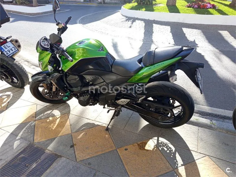 Kawasaki Z750 – Vista 9