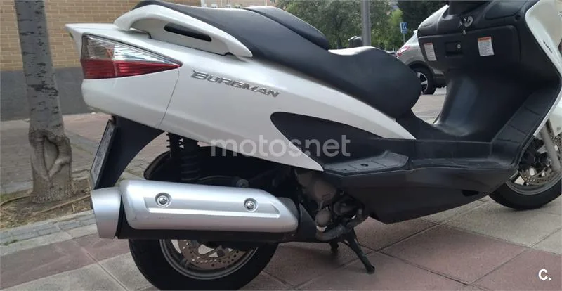 Suzuki Burgman 125 - Vista 5