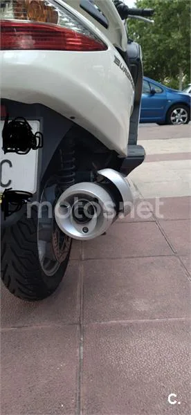 Suzuki Burgman 125 - Vista 8