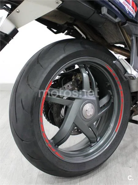 Aprilia RST 1000 Futura – Vista 7