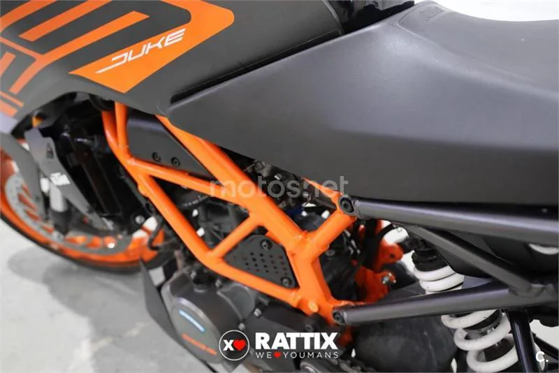 KTM 125 – Vista 7