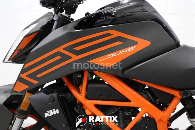 KTM 125 – Vista 8
