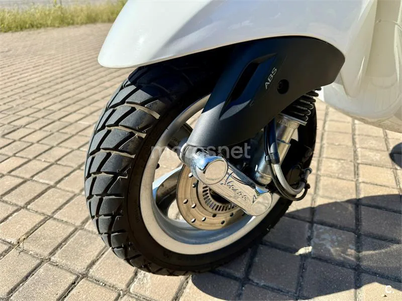 Vespa Primavera – Vista 13