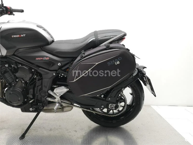 Triumph Trident 660 – Vista 20