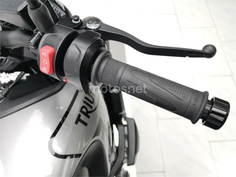 Triumph Trident 660 – Vista 8