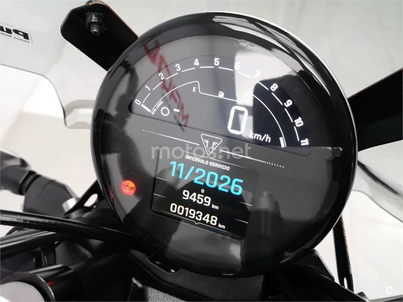 Triumph Trident 660 – Vista 10