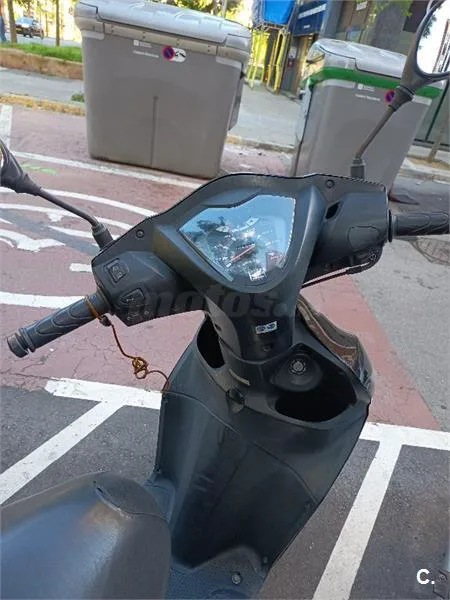 Honda Vision 110 – Vista 2