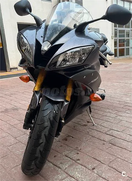Yamaha R6R – Vista 3