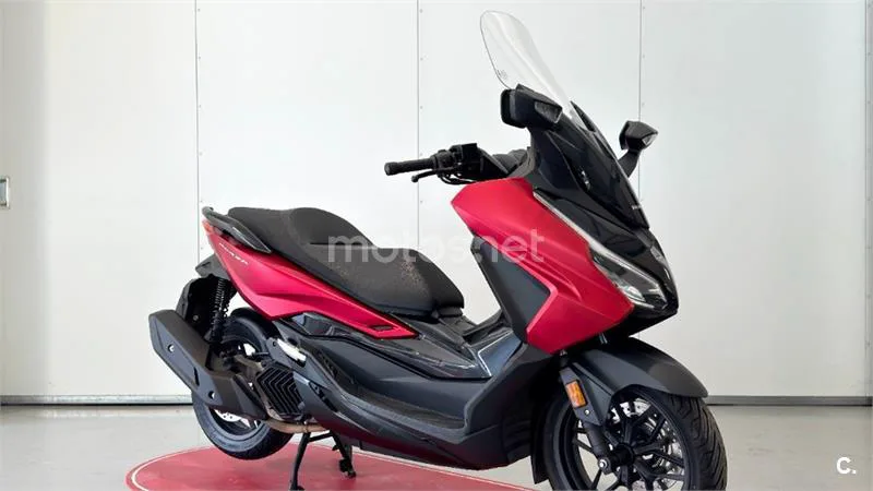 Honda Forza 125 – Vista 4