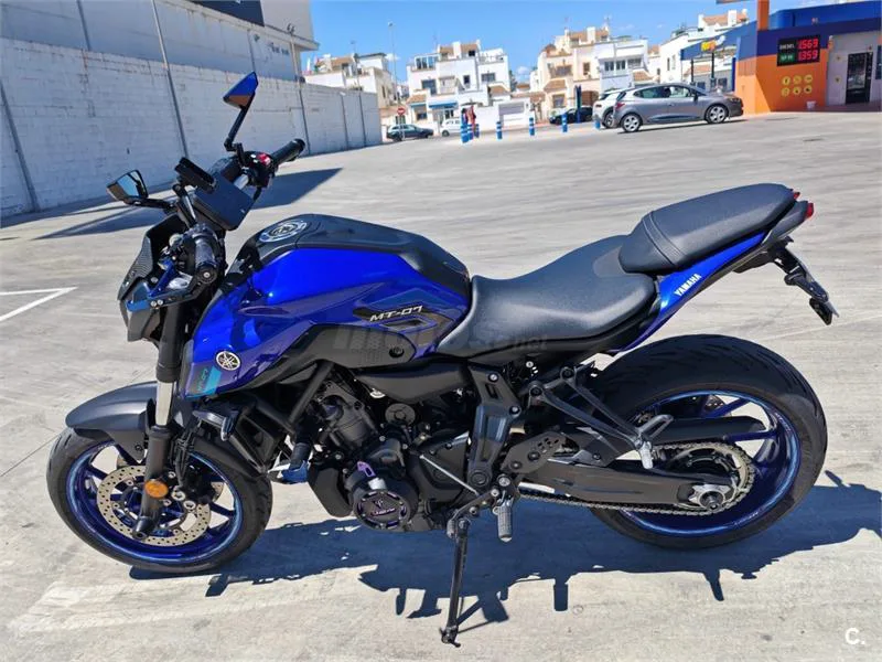 Yamaha MT-07 – Vista 7