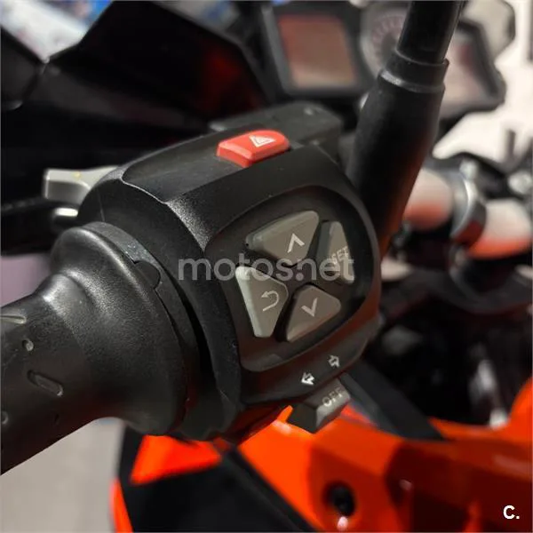 KTM 1090 Adventure – Vista 13