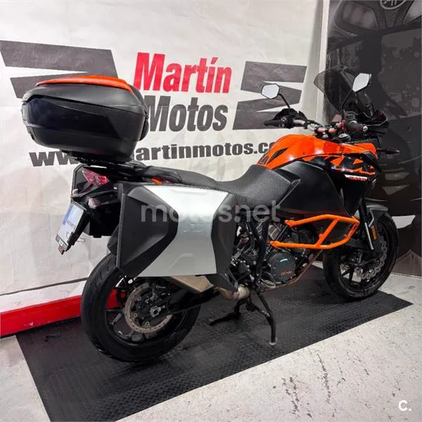 KTM 1090 Adventure – Vista 3