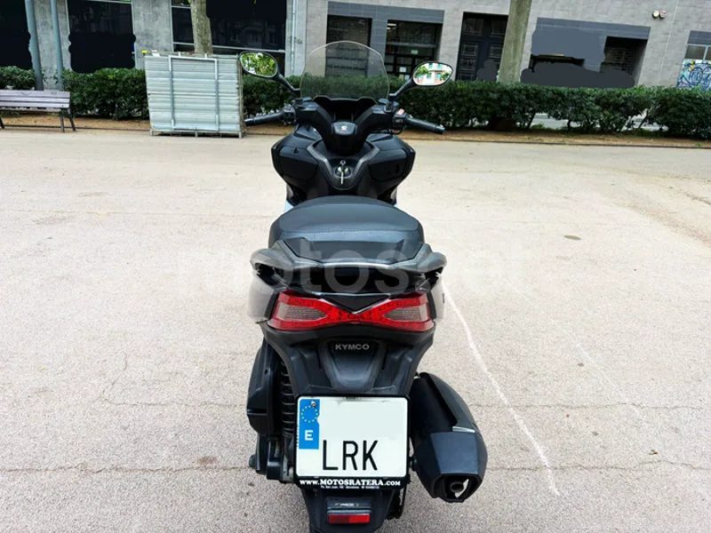 Kymco Grand Dink 300 – Vista 6