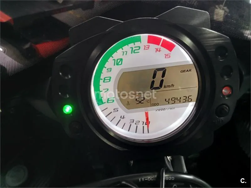 Kawasaki Ninja ZX-10R – Vista 12