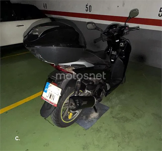Honda SH 300i – Vista 2