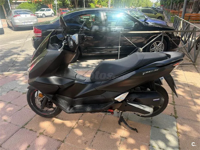 Honda PCX 125 – Vista 3