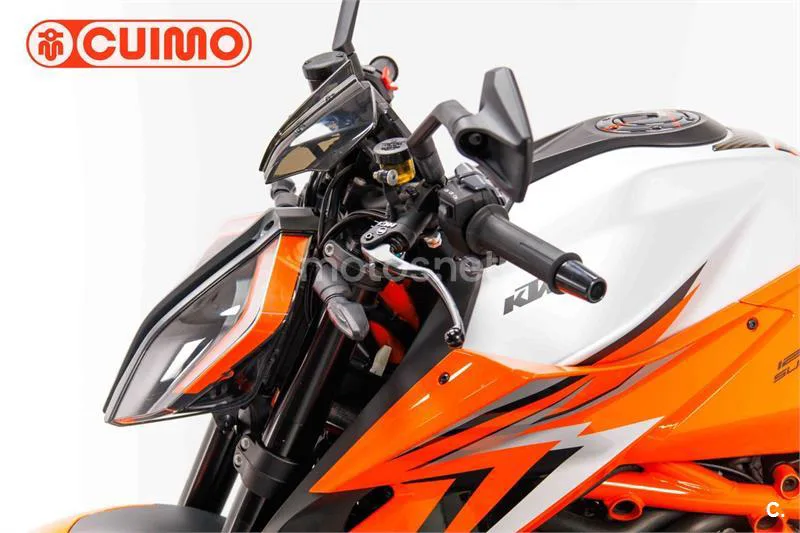 KTM 1290 Super Duke R – Vista 20