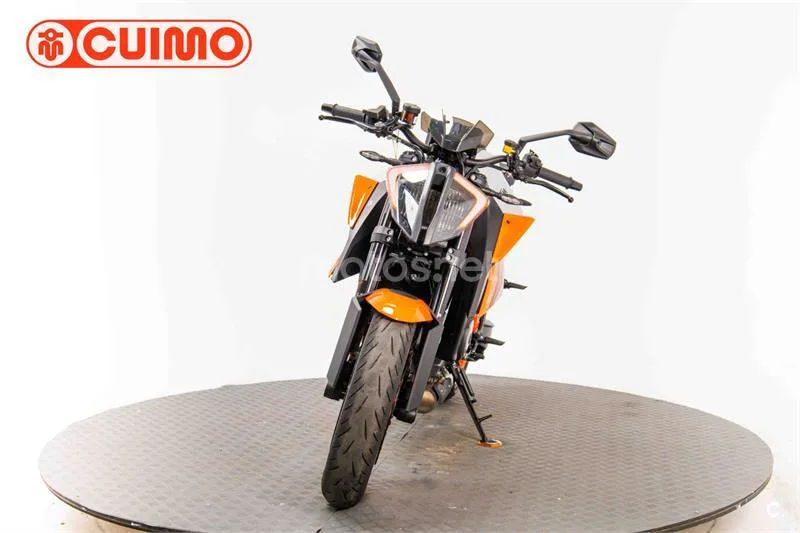 KTM 1290 Super Duke R – Vista 10