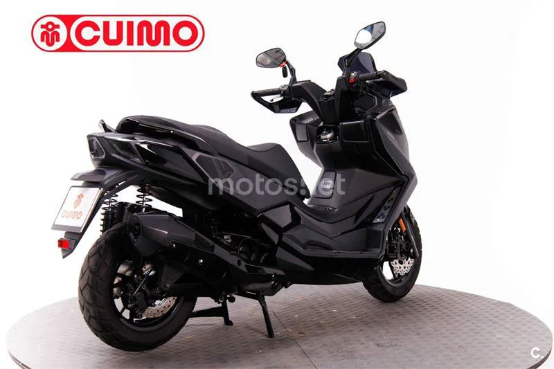 Kymco DTX 350 – Vista 4