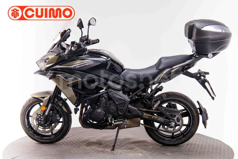 Kawasaki Versys – Vista 15
