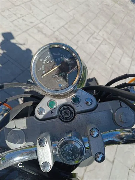 Suzuki Marauder 250 – Vista 3