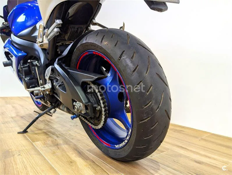 Suzuki GSX-R600 – Vista 10