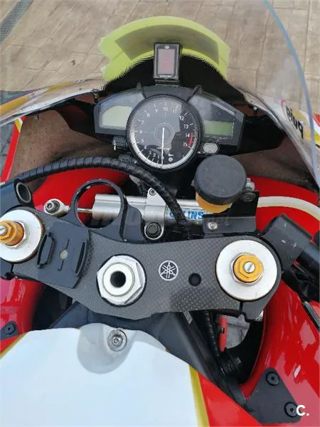 Yamaha R1 – Vista 6