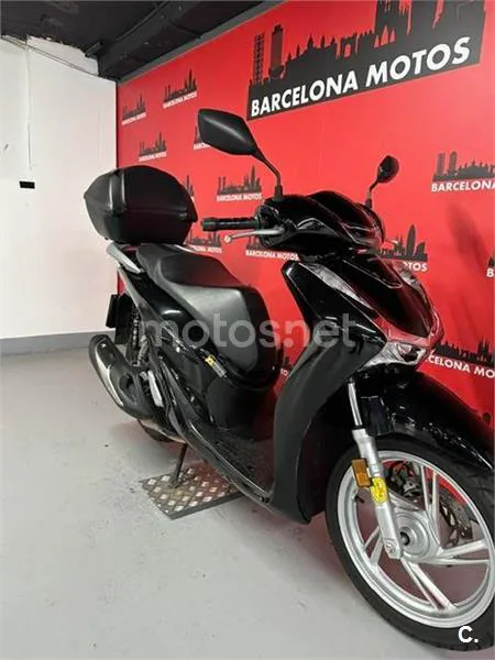 Honda SH 125i – Vista 4