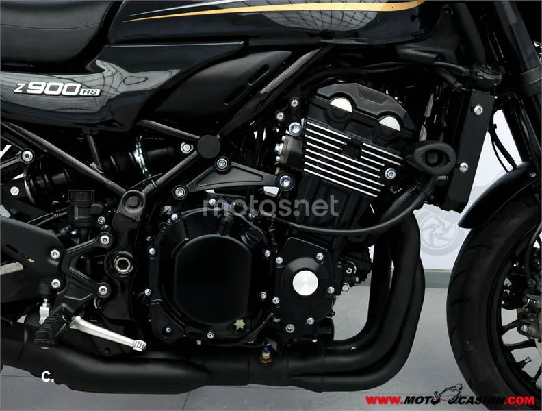 Kawasaki Z900 RS – Vista 5