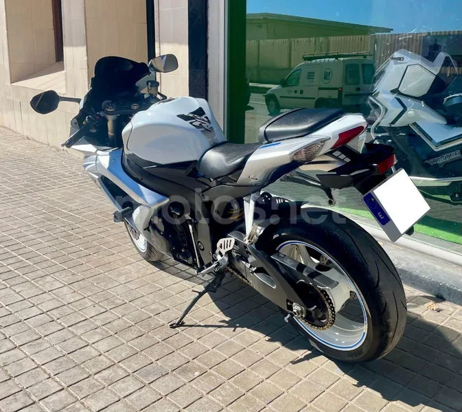 Suzuki GSX-R600 - Vista 4