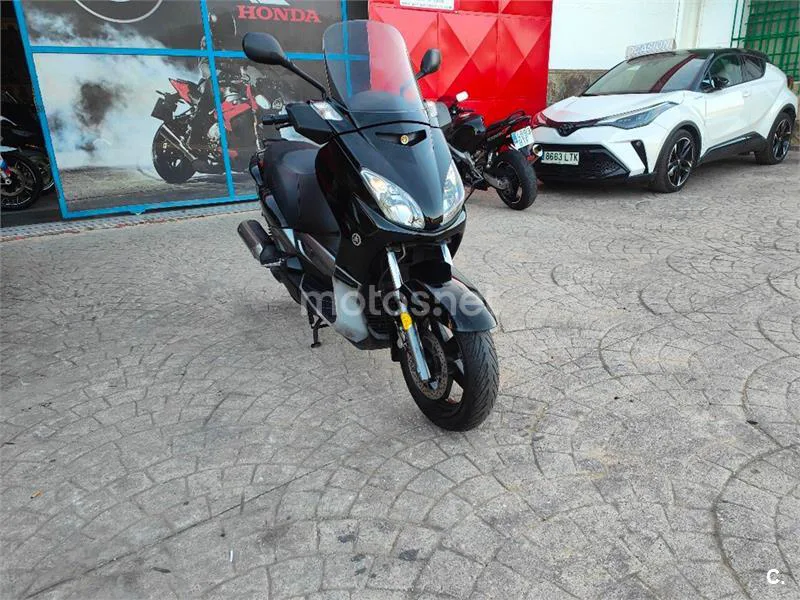 Yamaha XMAX 125 – Vista 11