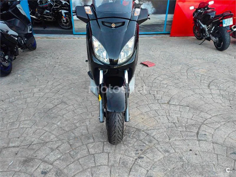 Yamaha XMAX 125 – Vista 12