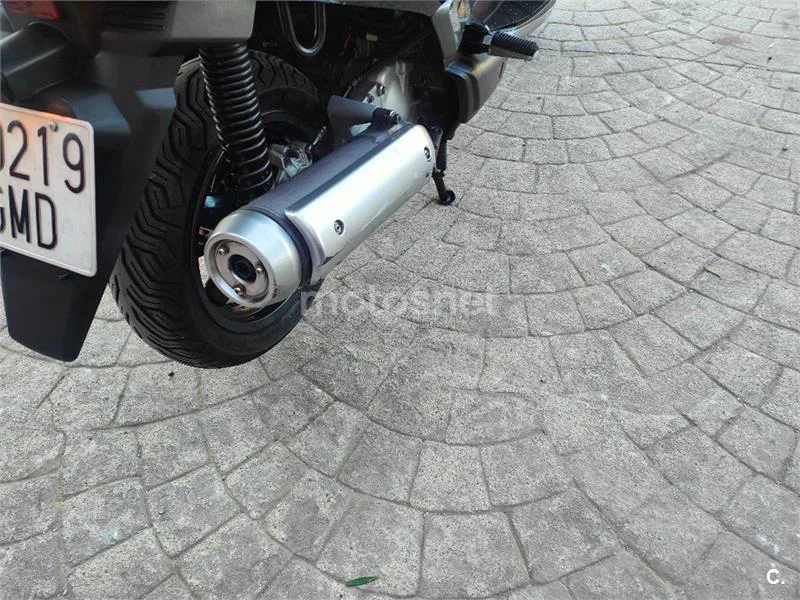 Yamaha XMAX 125 – Vista 7