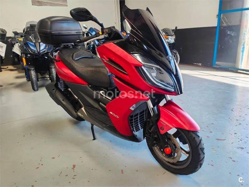 Kymco K-XCT 300i – Vista 15