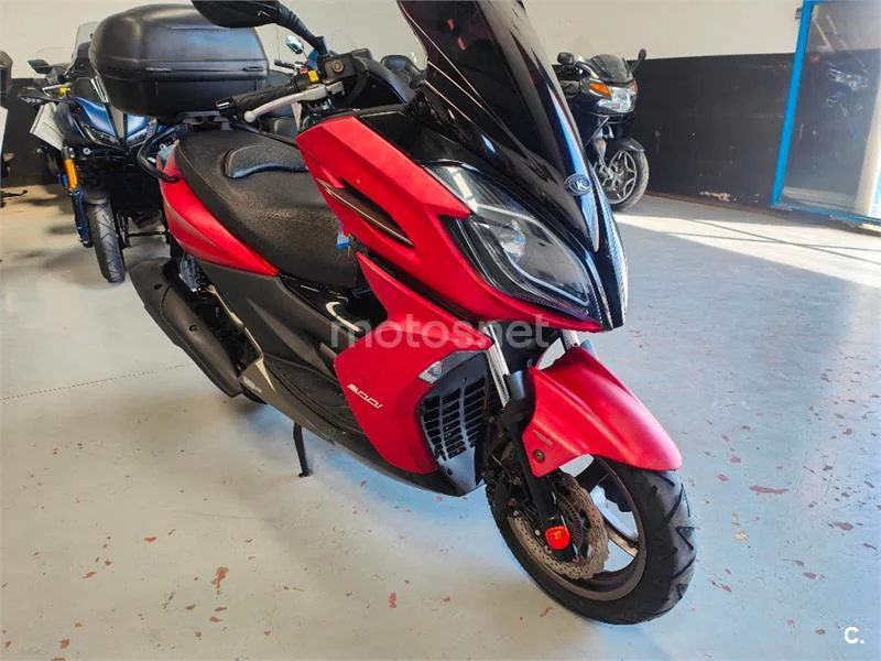 Kymco K-XCT 300i – Vista 9