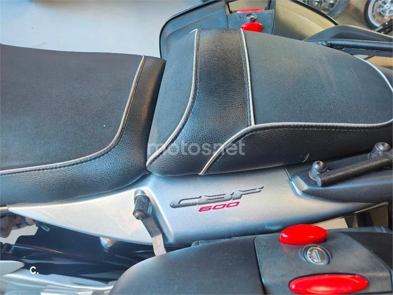 Honda CBF 600 S – Vista 8
