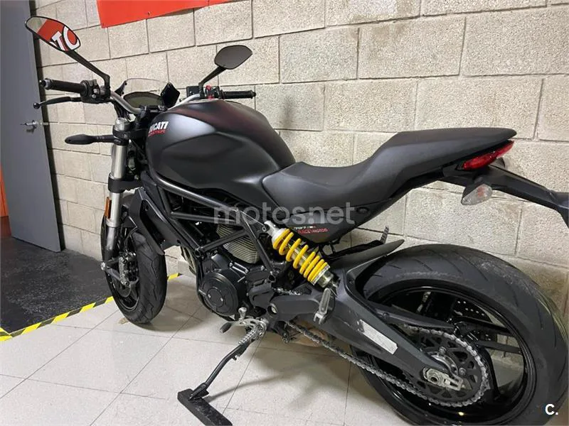 Ducati Monster 797 – Vista 3