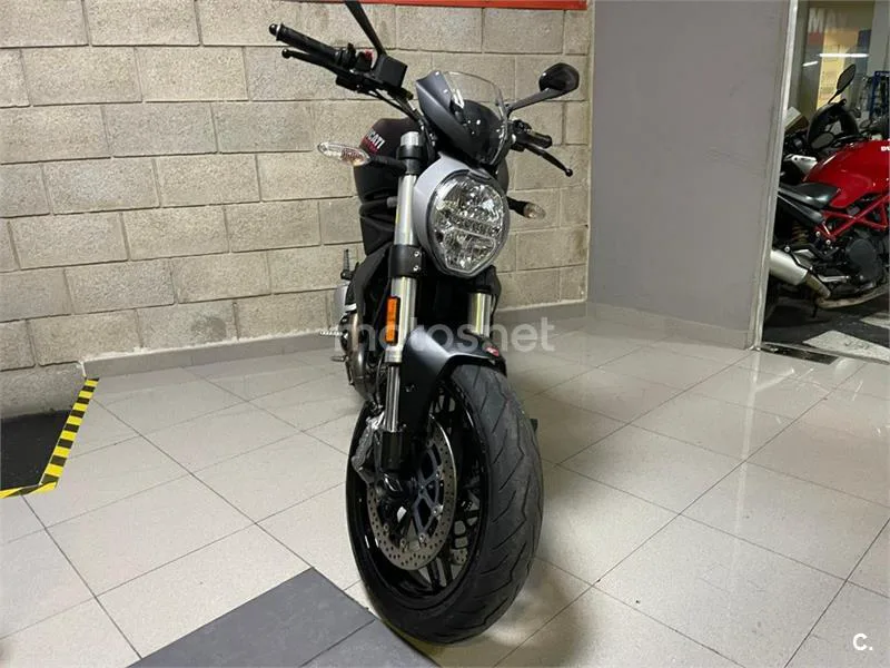 Ducati Monster 797 – Vista 4