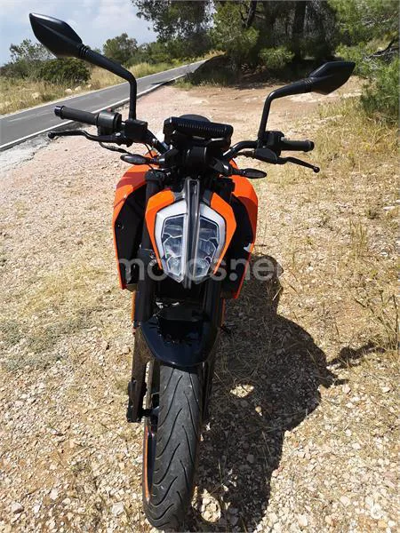 KTM 125 – Vista 8