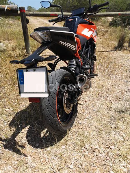 KTM 125 – Vista 10