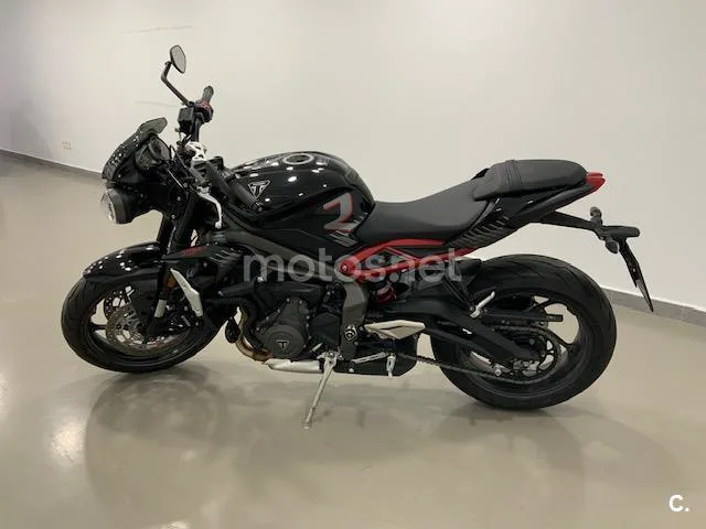 Triumph Street Triple 765 – Vista 3