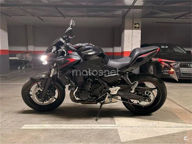 Kawasaki Z650 – Vista 3
