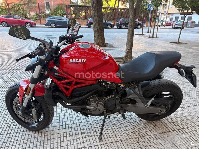 Ducati Monster 821 – Vista 5