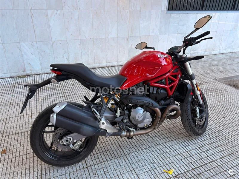 Ducati Monster 821 – Vista 6
