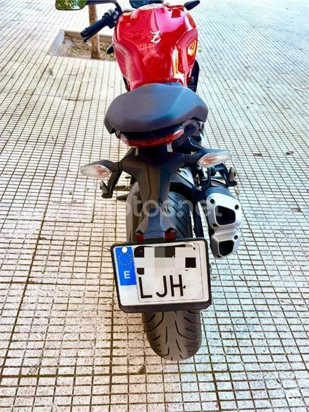 Ducati Monster 821 – Vista 7