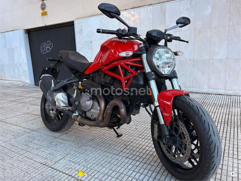 Ducati Monster 821 – Vista 9