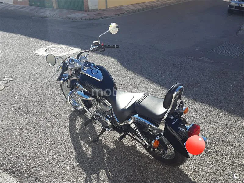 Suzuki Intruder 250 – Vista 6