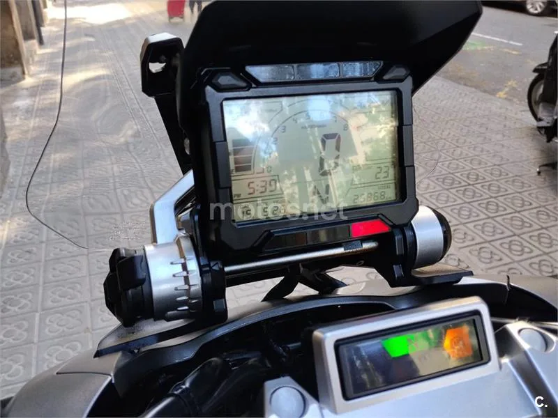 Honda X-ADV – Vista 11