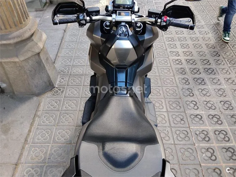 Honda X-ADV – Vista 13