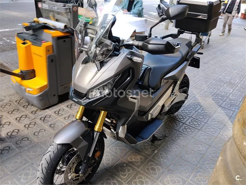 Honda X-ADV – Vista 4